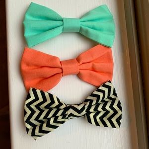 3 clip on bows